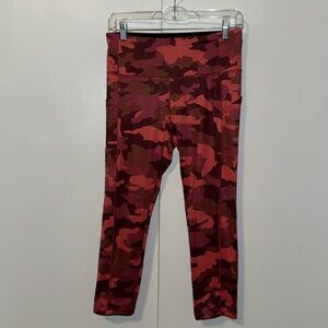 VOGO Athletica Cropped Leggings w Side Pockets Camo Camouflage Women’s Medium M